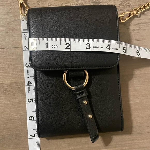 Black Vertical One Shoulder Messenger Bag Ladies Bag gold accents - Picture 4 of 6